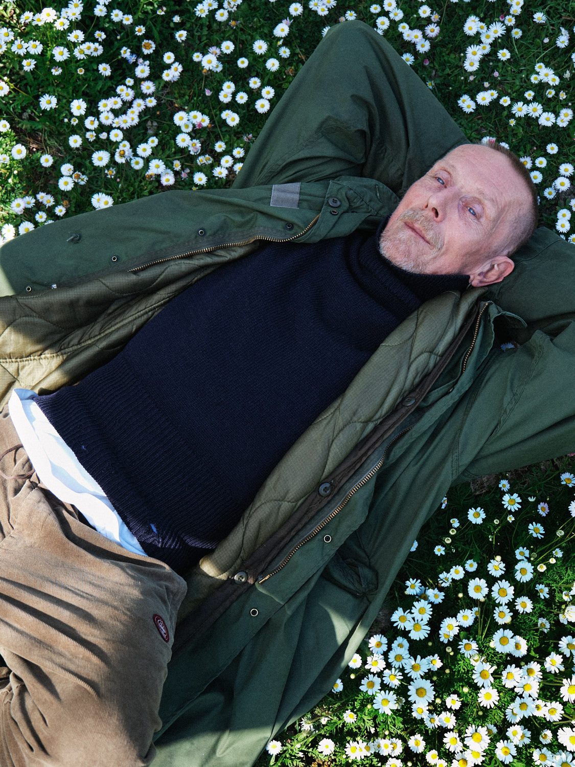 Portrait of musician Rob Birch of Stereo MC’s photographed by Sandra Schwaiger in Vienna. – photography by Sandra Schwaiger